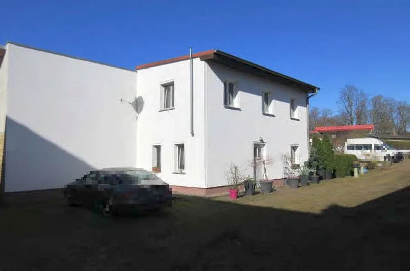 Mehrfamilienhaus mit Remise in Liebenwalde — Bild 3