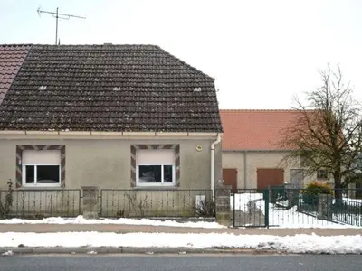 Doppelhaushälfte mit Nebengebäude in Temnitzquell OT Rägelin