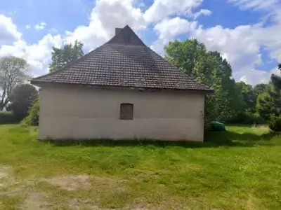 Ehemaliges Wirtschaftsgebäude in Bobbin