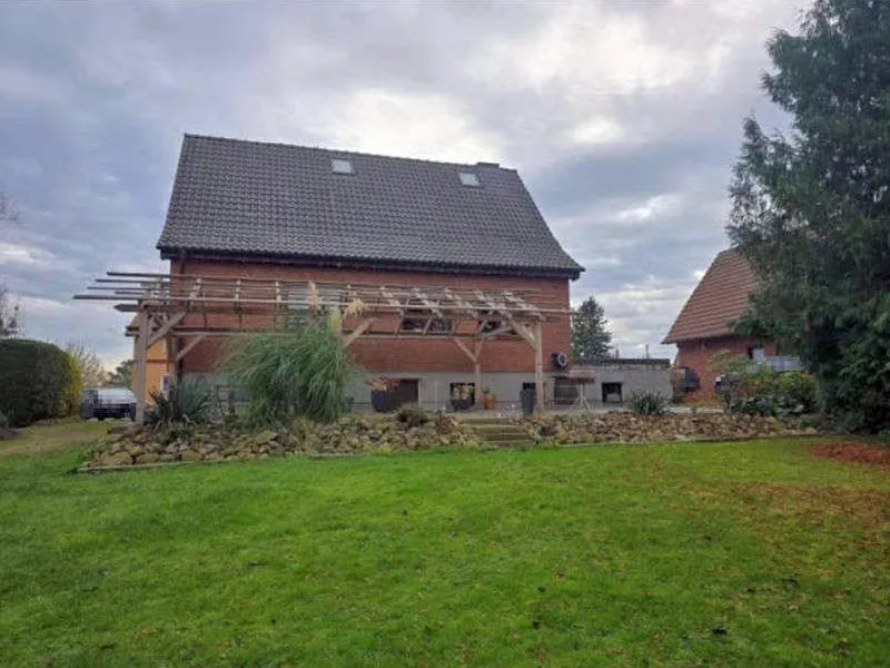 Einfamilienhaus mit massiver Garage in Lalendorf OT Vogelsang — Bild 2
