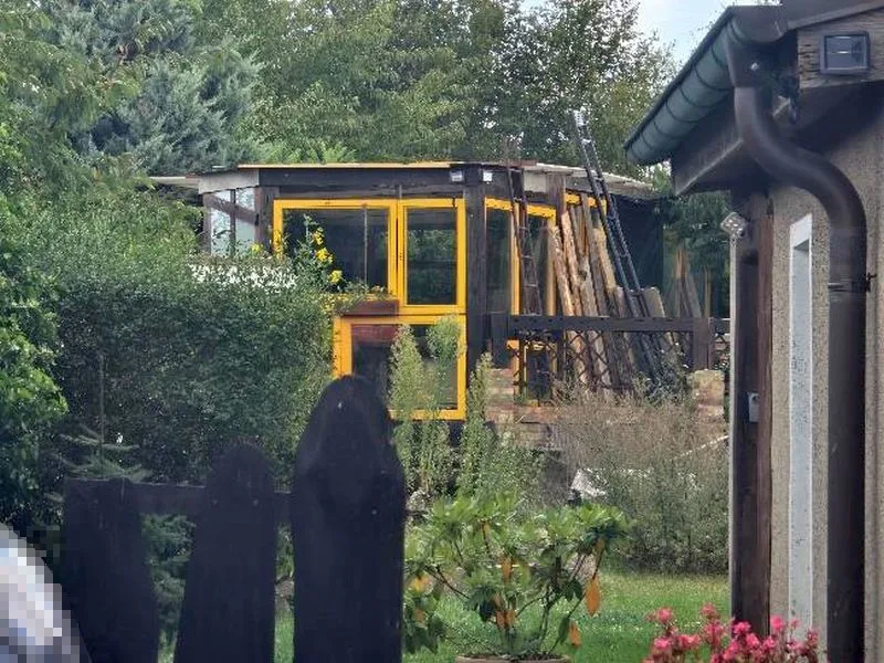 Einfamilienhaus mit Nebengebäuden in Laage OT Liessow — Bild 3