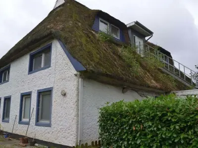 Zweifamilienhaus mit Einliegerwohnung im Spitzboden in Pohnsdorf