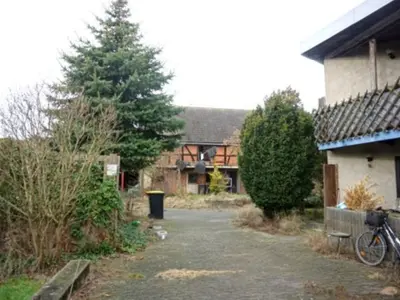 Grundstück (bebaut mit 2 Gebäuden) in Grauingen