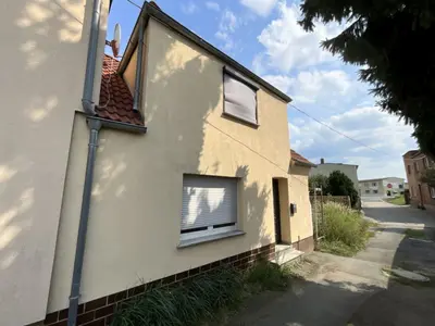 Einfamiliendoppelhaushälfte in Raguhn