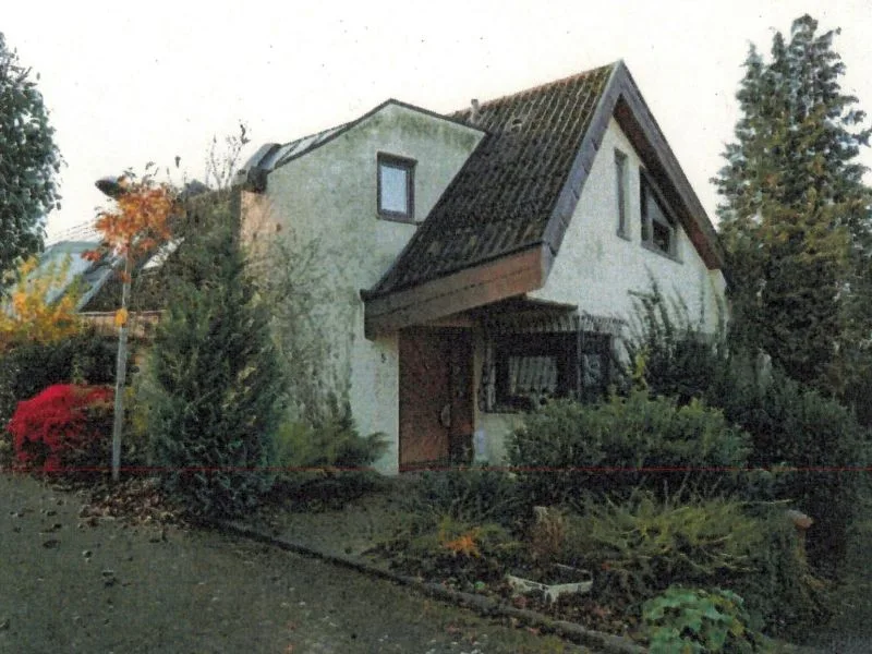 Einfamilienhaus und Miteigentumsanteil an Zuweg in Heilbronn