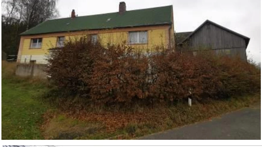 Bauernhaus mit 2 Holzscheunen, Wiesengrundstück, Garagengrundstück mit 2 Massivgaragen in Schönwald — Bild 3