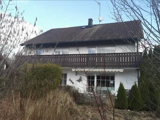 Zweifamilienhaus mit Doppelgarage in Erkersreuth — Bild 3