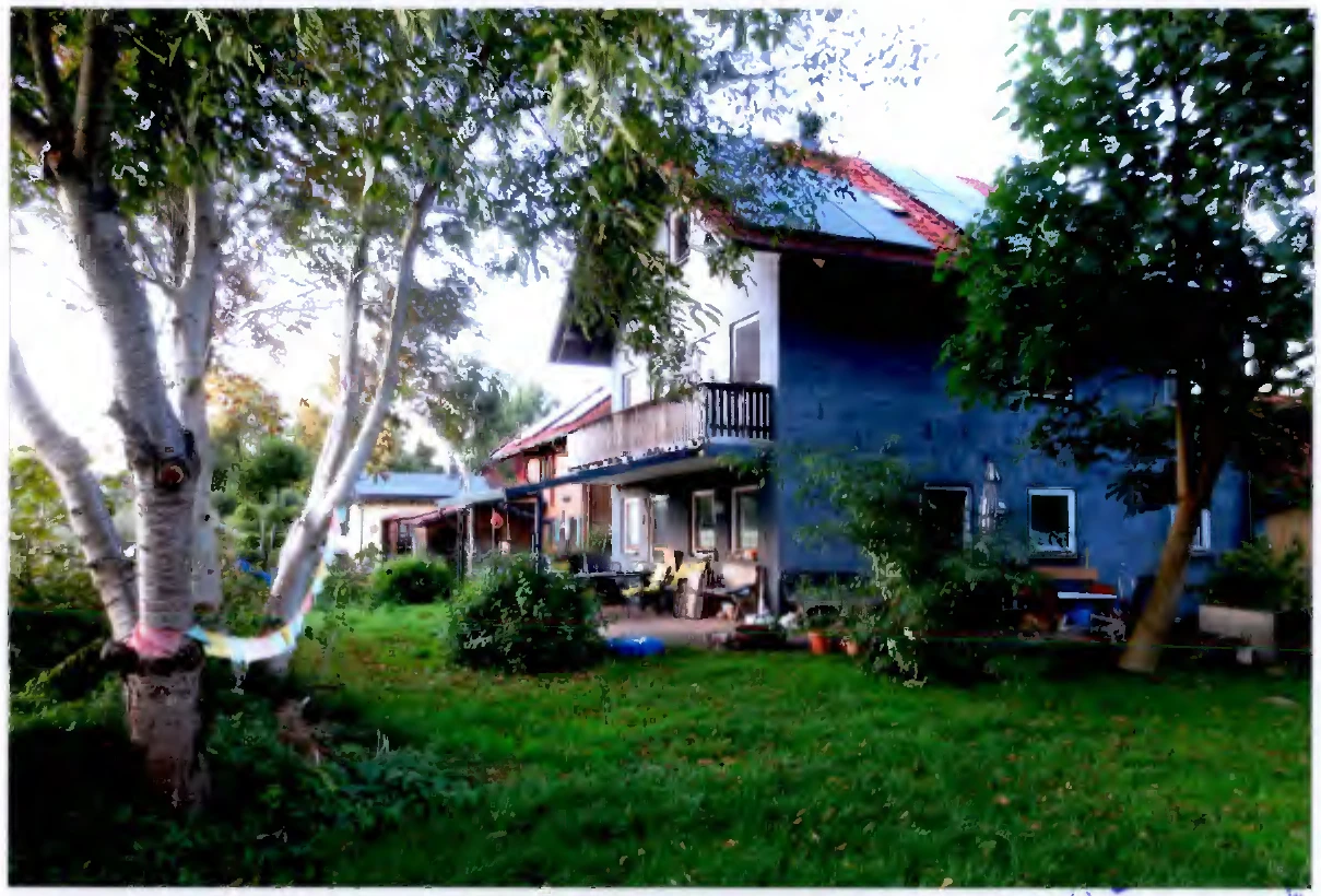 Einfamilienwohnhaus mit Doppelgarage, Hofraum und Garten in Neuötting — Bild 3