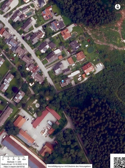 Baugrundstück mit zu liquidierenden Gebäuden in Stephanskirchen