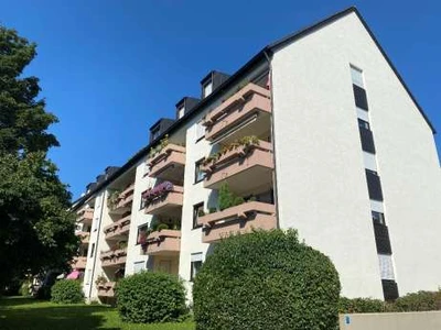 Eigentumswohnung (3 bis 4 Zimmer), Kfz-Stellplatz (Tiefgarage) in Augsburg