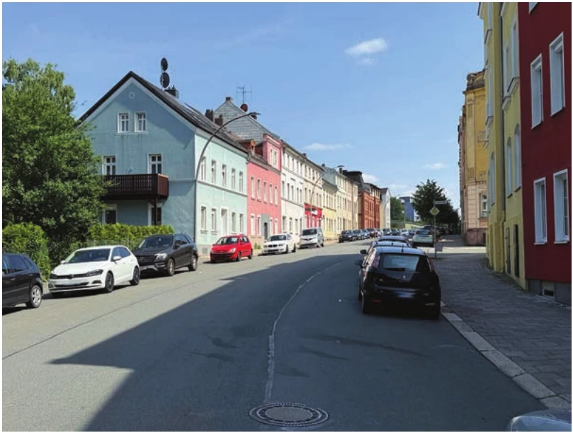 Grundstück mit Dreifamilienhaus bebaut in Regnitzlosau — Bild 3