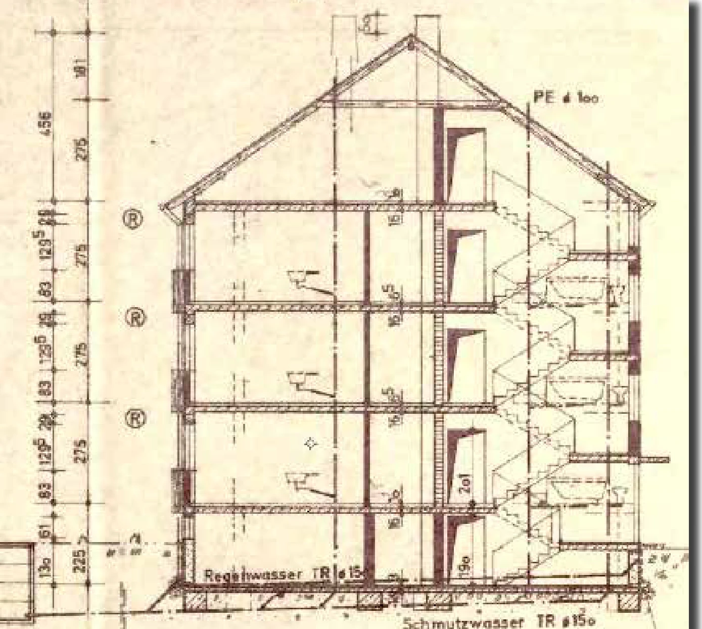 Eigentumswohnung und Fertigteilgarage in Selb — Bild 2