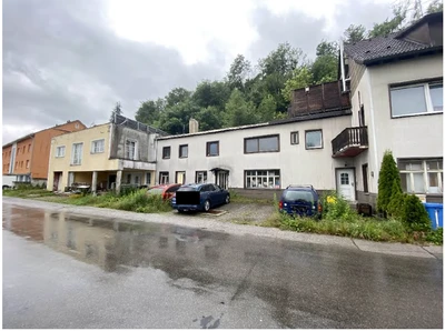 Gewerbeeinheit mit Wohnungen in Kaufbeuren