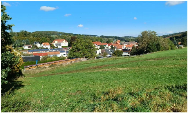 land- und forstwirtschaftlich genutztes Grundstück in Kraftsdorf — Bild 2