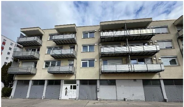 Mehrfamilienhaus in Augsburg — Bild 2