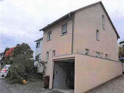 Doppelhaushälfte mit Garage in Vaihingen/Enz