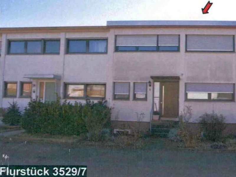 Einfamilienhaus (Reihenmittelhaus) mit Garage in Bietigheim — Bild 2