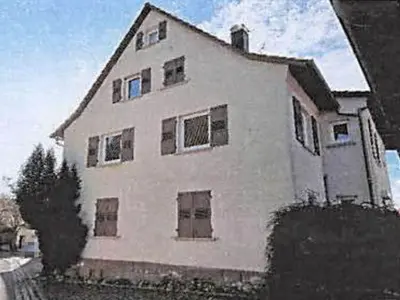 Zwei Zweifamilien-Wohngebäude mit Anbau in Sachsenheim