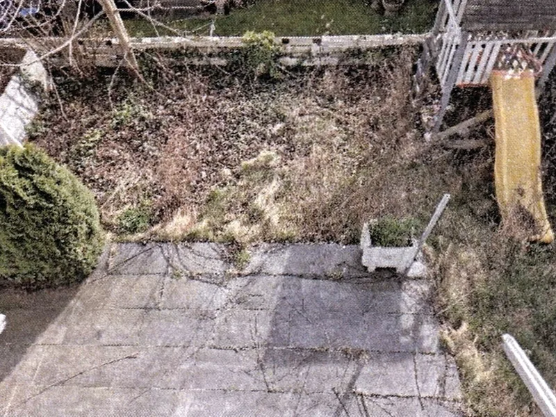 Doppelhaushälfte und Fertiggarage in Walheim — Bild 2